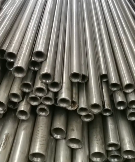 RB184 - Leaf Spring Rubber Bushing - Volvo&White